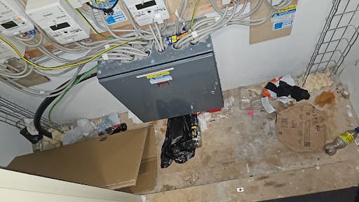 Leaders Letting Agents in Luton — Customer photo