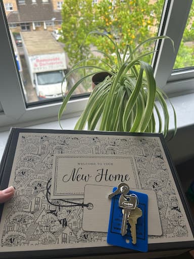 Leaders Letting Agents in Luton — Customer photo